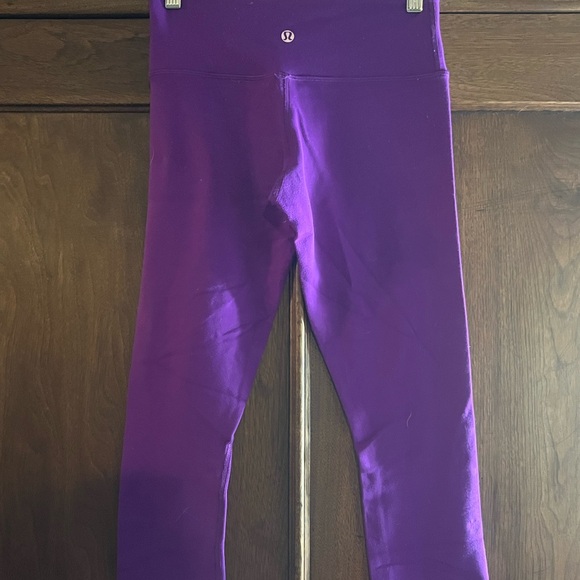 Purple Crop Yoga Leggings - Picture 1 of 3